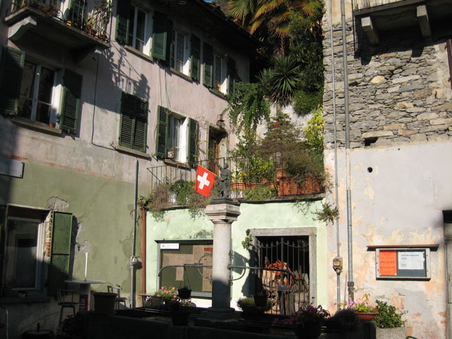 52_Dorfbrunnen_mitVeranda